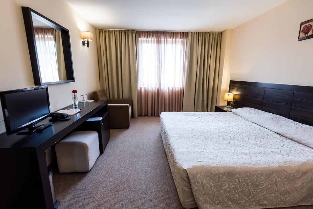 Ξενοδοχείο Gardenia Park 4*