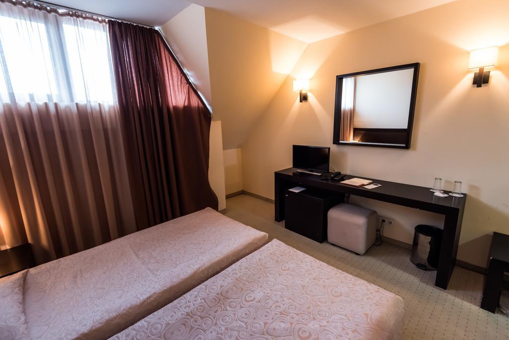 Gardenia Park Hotel 4*